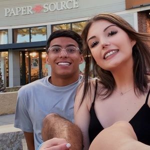 Meet your Posher, Kaylin